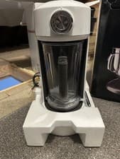 Image of kitchenAid Artisan Magnetic Drive Blender