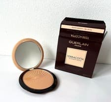 Image of Guerlain Terracotta Summer Glow - Golden Glow Powder Face Highlighter 10g