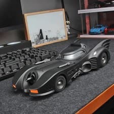 Image of 1:18 1989 BATMAN Batmobile Die-cast Car with Batman Figure Toys for Kids (Black)