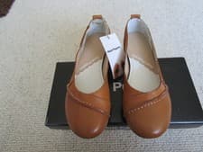 Image of BRAND NEW IN BOX HUSH PUPPIES TAN LEATHER JANESSA SIZE 5 FLAT SHOES
