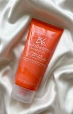 Image of Bumble And Bumble. Hairdresser's Invisible Oil Long Last Styling Cream 200 Ml
