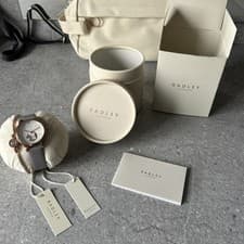 Image of RADLEY LONDON. DOG SAT ON MOON WITH STARS WATCH / BRACELET IN BRANDED GIFT BOX