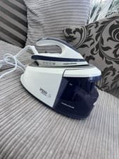 Image of Morphy Richards Speed Steam Indigo 3000W Steam Generator Iron - Teal