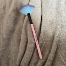 Image of Spectrum Brushes A10 Small Fan Brush