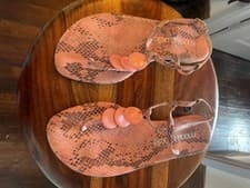 Image of Moda in Pelle 4 New Pink Leather Thong Sandal (snake skin patterned lining)