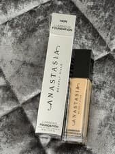 Image of Anastasia Beverly Hills Luminous Foundation