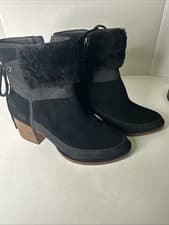 Image of UGG Kirke Black Suede & Sheepskin Stacked 2.5” Heel Booties Size 7