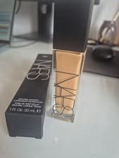 Image of NARS Natural Radiant Longwear Foundation 30ml Shade VALENCIA NEW BOXED