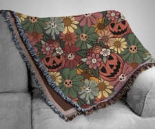 Image of RETRO JACK-O-LANTERNS AND SKULLS | WOVEN BLANKET