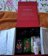 Image of Unused KIEHLS  5 piece Skin Care Box Set.