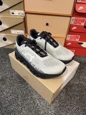 Image of On Running Cloudmonster Trainers Size UK7.5