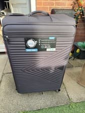 Image of IT Luggage 32 Inches Lightweight 4 Wheel Suitcase