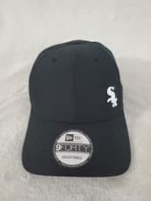 Image of NEW ERA 9 FORTY 940 MLB CHICAGO WHITE SOX FLAWLESS STRAPBACK MENS HAT BLACK NEW