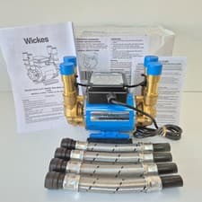 Image of Wickes 2.0 Bar Heavy Duty Twin Impeller Brass Positive Shower Pump 113556