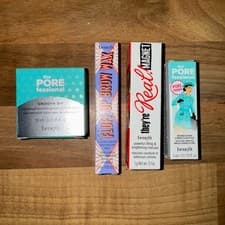 Image of Benefit Xmas Beauty Gift Set 4pc Fluff Wax They’re Real Magnet Primer Smooth Sip