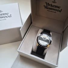 Image of Vivienne Westwood time machine wristwatch W293BKBK Brand new never worn RRP £235