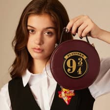 Image of HARRY POTTER Shein HOGWARTS EXPRESS 9 3/4 CROSSBODY BAG PURSE