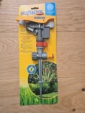 Image of Hozelock Spike Round Area Water Pulsating Garden Sprinkler Plus 450m2 - 2550