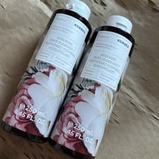 Image of Korres GRECIAN GARDENIA Renewing Body Cleanser 250ml Brand new x2