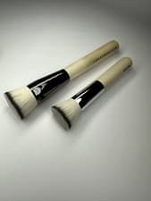 Image of 2Pcs Chantecaille Buff And Blur Brush Foundation Powder Brush(Travel&Standard)