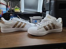 Image of NEW ADIDAS WOMENS GRAND COURT SNEAKER WHITE Leopard Sneakers