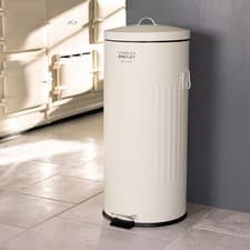 Image of Charles Bentley 30L Round Retro Kitchen Pedal Bin