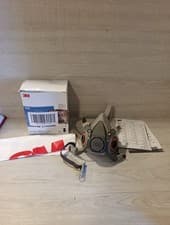 Image of 3M 6000 Reusable Half Face Mask 3M6000