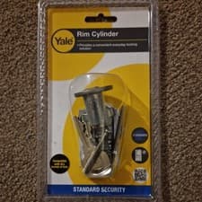 Image of Yale Replacement Rim Cylinder Door Lock Silver P-1109-CH BRAND NEW 2 Keys