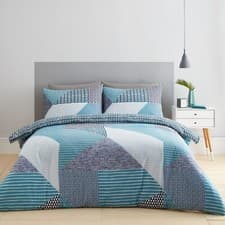 Image of Catherine Lansfield Larsson Geo Easy Care Reversible Duvet/Bedding Set Teal