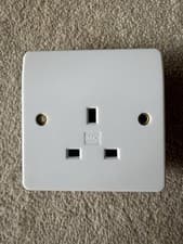 Image of MK Logic Plus 13A 1 Gang Unswitched Socket White K780