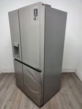 Image of Hisense RS818N4TIE Fridge Freezer American 632l No Frost Smart [ID2110909151]