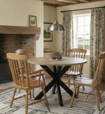 Image of Simple Modern Design 4 seater Round kitchen dining table