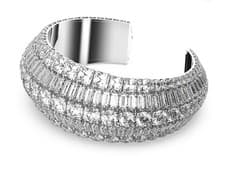 Image of Swarovski Hyperbola cuff white, Bangle size Small New Genuine💕❤️