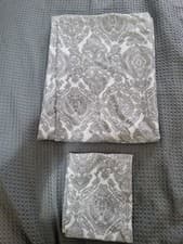 Image of EASY CARE...PAISLEY/POTTERY PATTERNED.... SINGLE BED SET ....NEW