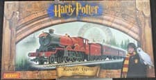 Image of Harry Potter And The Philosophers Stone Hogwarts Express Electric Train Set
