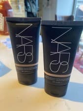 Image of NARS Pure Radiant Tinted Moisturiser SPF30/PA+++ Cuzco Medium 1.5. New