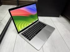 Image of Apple MacBook Pro Retina 13.3" 2018 Touch Bar 512GB SSD 16GB Ram 2.7GHz Core i7