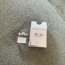 Image of Christian Dior Miss Dior Blooming Bouquet Eau de Toilette 5ml. Boxed. Dab On