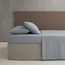 Image of Catherine Lansfield Easy Iron Percale Combed Polycotton Fitted Sheet Accessories