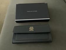Image of NEW Tommy Hilfiger Th Timeless Large Flap Wallet Black Women’s