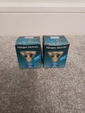 Image of 2 x Crompton GU5.3 20w Medium Flood 12v Halogen Dichroic Closed Front