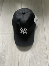 Image of New Era Men's MLB Basic NY Yankees 9Forty Adjustable Baseball Cap, Blue