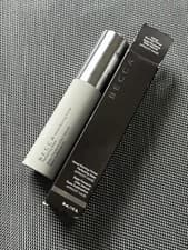 Image of BECCA Velvet Blurring Primer Perfecting Base In Shade Apricot Haze