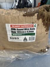 Image of 25kg Of 100mm Round Wire Nails