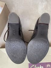 Image of ladies clarks ciera brine bergundy shoes brand new in the box never worn  