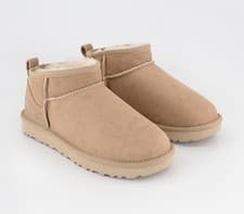 Image of UGG CLASSIC ULTRA MINI BOOTS SAND SUEDE FUR COMFORT WOMEN'S BOOTS SIZE UK 4 New 