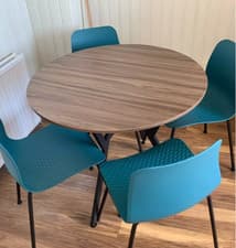 Image of Industrial Dining Table Rustic Round Kitchen 4 Seater Metal Leg Breakfast Room