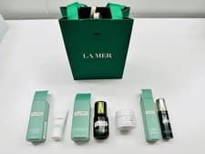 Image of NIB La Mer Gift Set 5 pc (Essence Cleanser, Treatment Lotion, Serum, Crème, Bag)