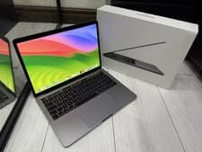 Image of Apple MacBook Pro Retina 13.3" 2019 Touch Bar 512GB SSD 16GB Ram 2.8GHz Core i7