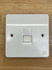 Image of MK Logic Plus 1-Gang Master Telephone Socket Outlet White Moulded K422WHI #254